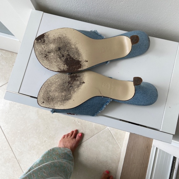 Frayed blue denim sandals - Picture 10 of 10